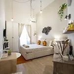 Lorenzo's Art 2 - Via Tribunali Apartamento Nápoles