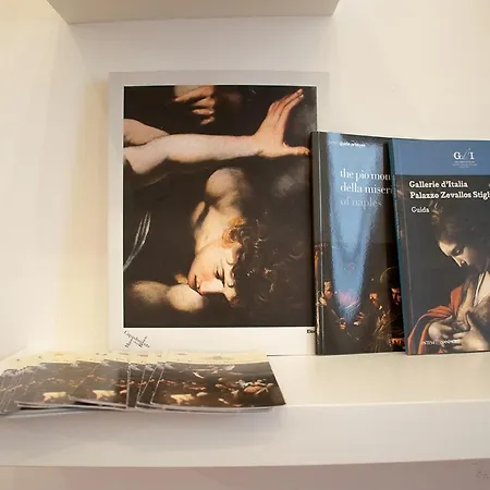 Lorenzo's Art 2 - Via Tribunali Νάπολη