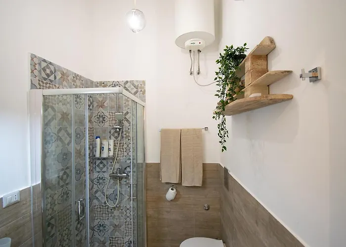 Lorenzo's Art 2 - Via Tribunali Apartmán *