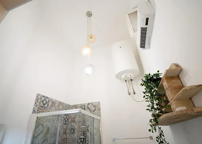 Lorenzo's Art 2 - Via Tribunali נאפולי