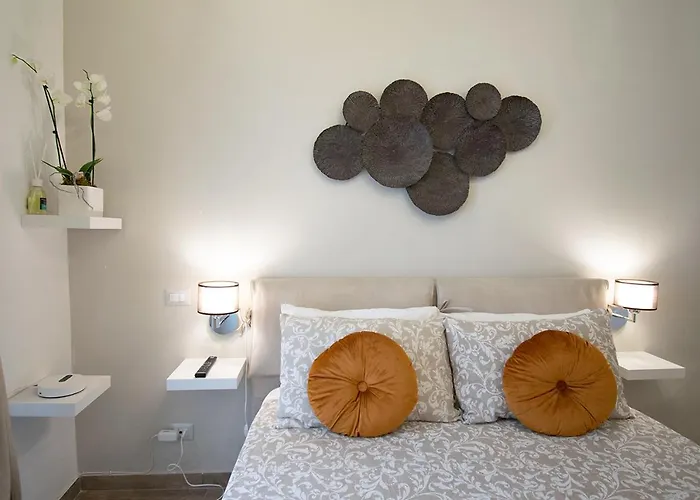 Lorenzo's Art 2 - Via Tribunali * נאפולי