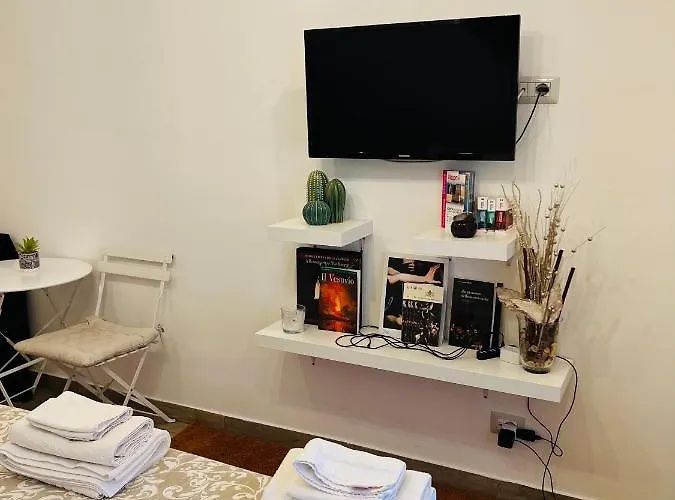 Lorenzo's Art 2 - Via Tribunali *