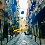 Lorenzo's Art 2 - Via Tribunali * נאפולי